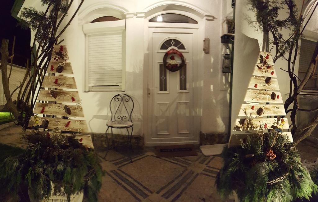 Pensiune French House *